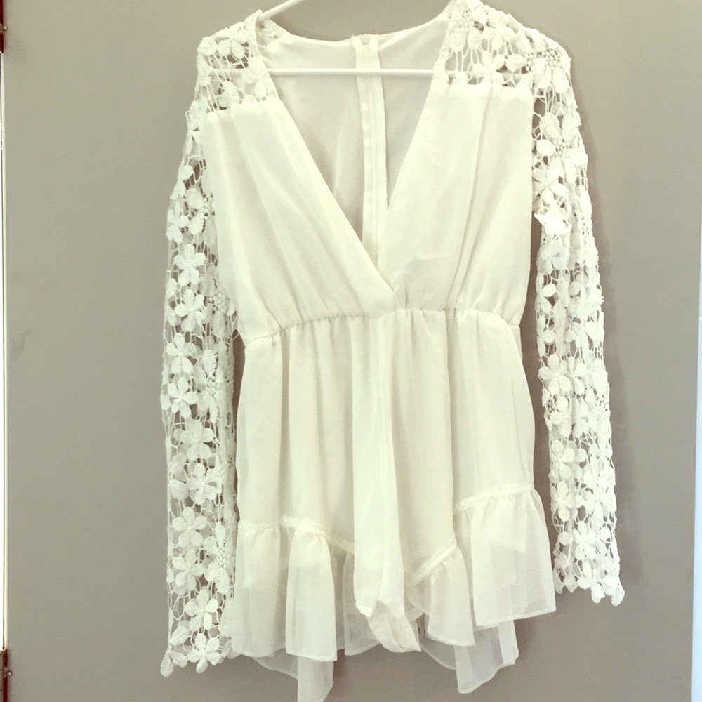 Super cute romper!